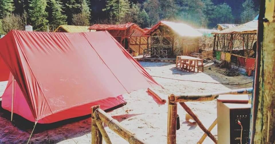 كاسول Stayhigh Camps & Cottages المظهر الخارجي الصورة