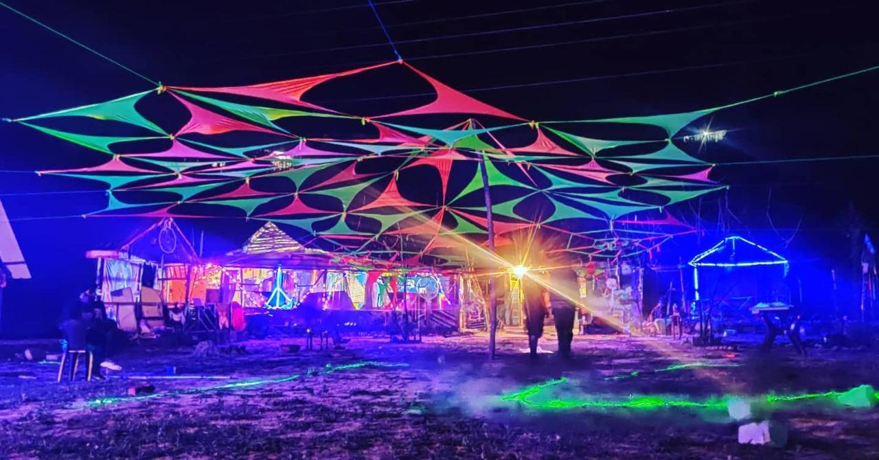 كاسول Stayhigh Camps & Cottages المظهر الخارجي الصورة