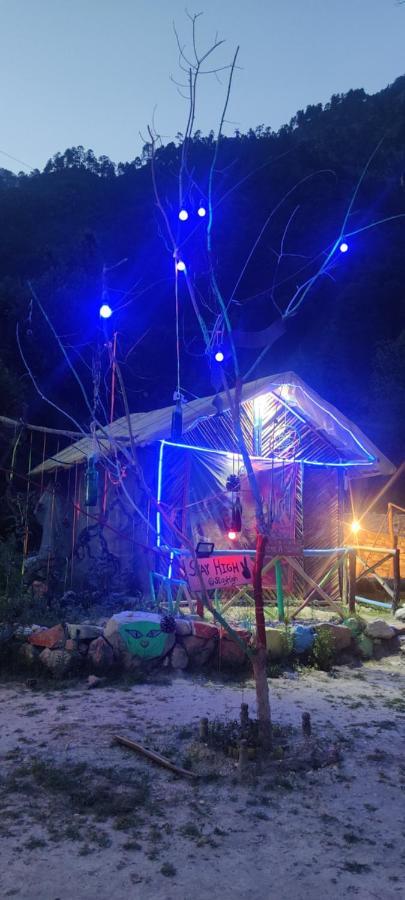 كاسول Stayhigh Camps & Cottages المظهر الخارجي الصورة