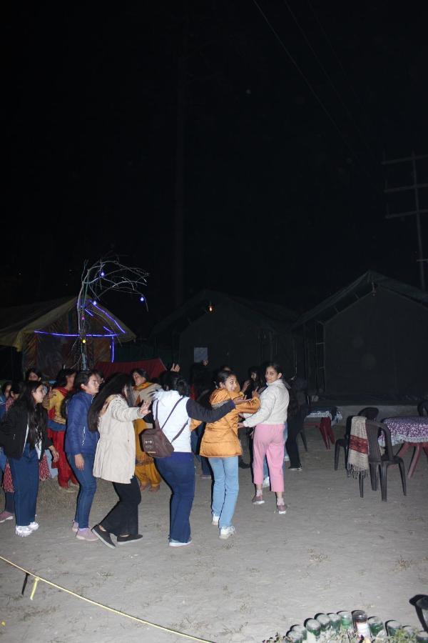 كاسول Stayhigh Camps & Cottages المظهر الخارجي الصورة